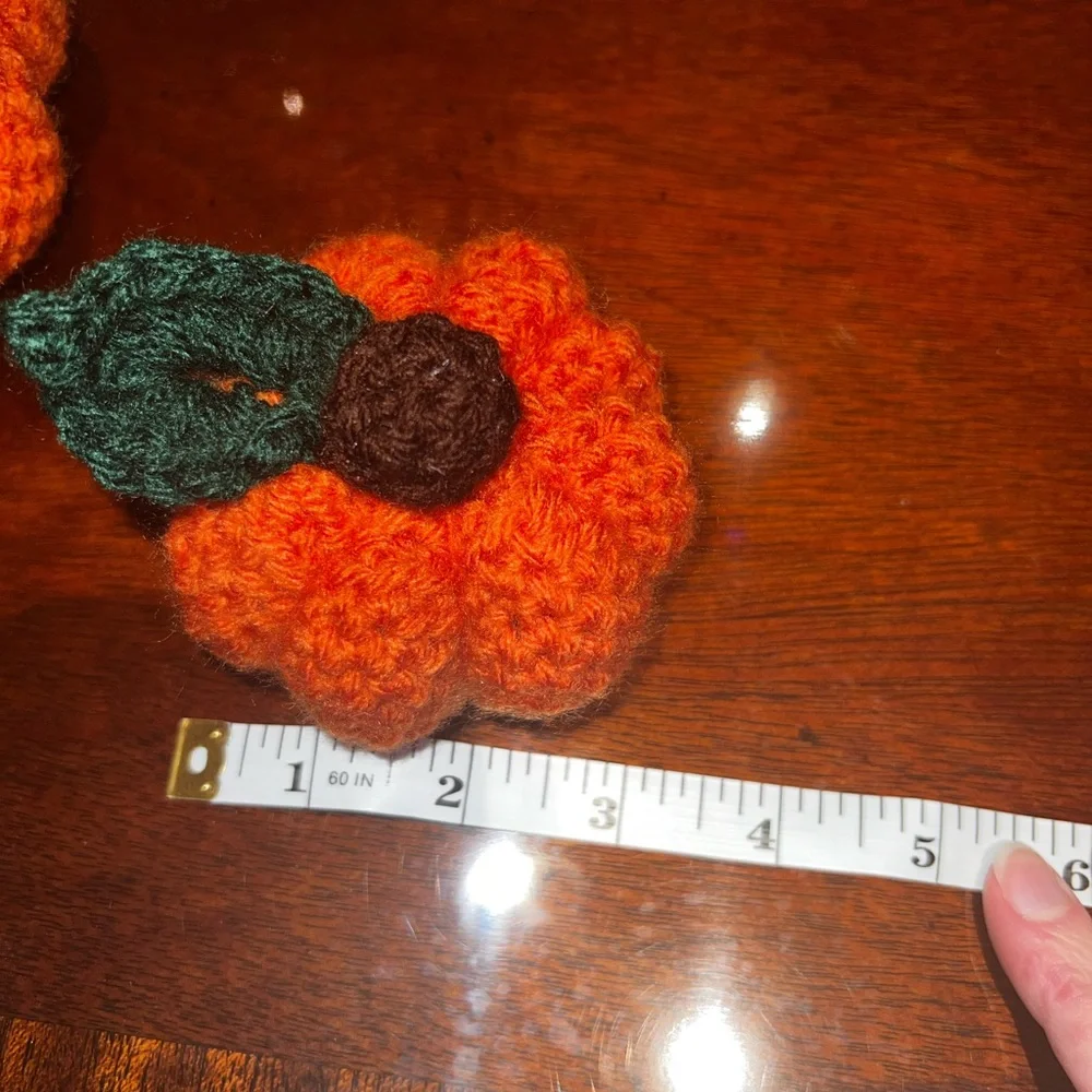 🎃 Set of Hand Crocheted Fall Pumpkins! - Picture 5 of 7